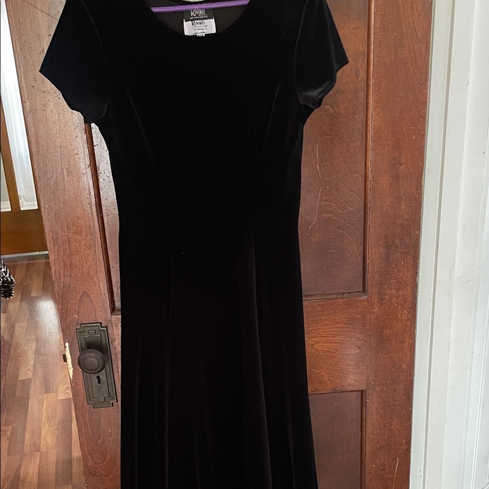 Kohl's Classic Black Midi Dress